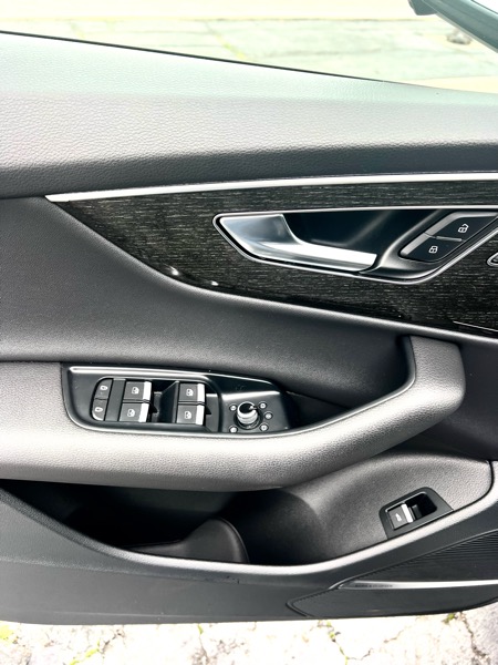 Audi Q7 Premium Plus 55 TFSI quattro 2022