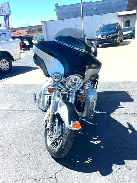 Harley-Davidson FLHTK  2013