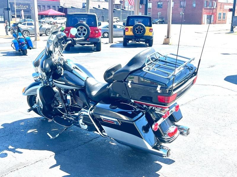 Harley-Davidson FLHTK  2013