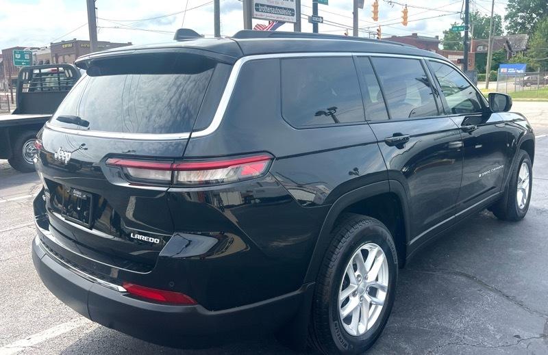 Jeep Grand Cherokee L Laredo 4WD 2024