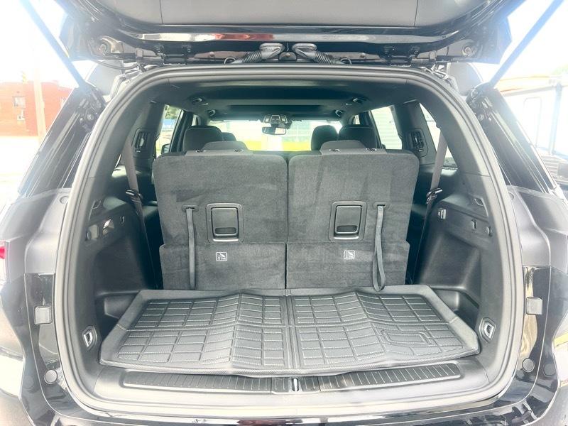 Jeep Grand Cherokee L Laredo 4WD 2024