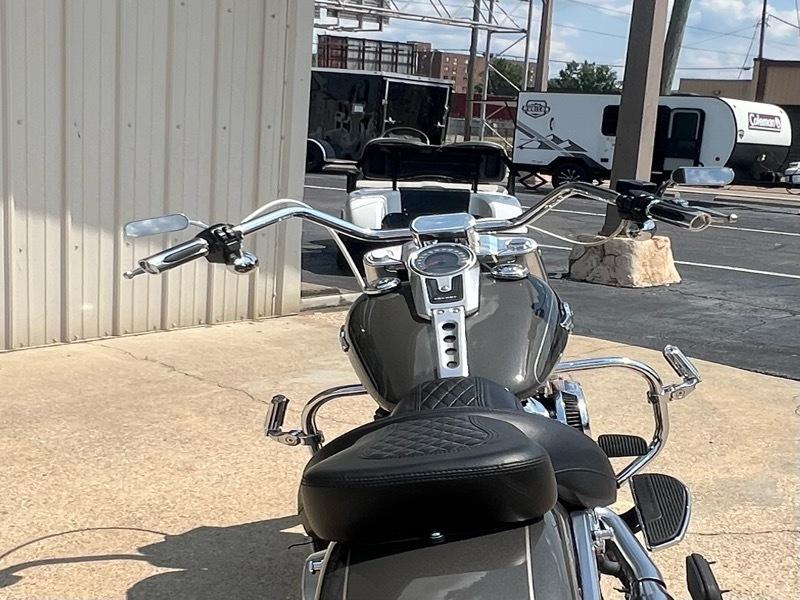 Harley-Davidson FLFBS  2018