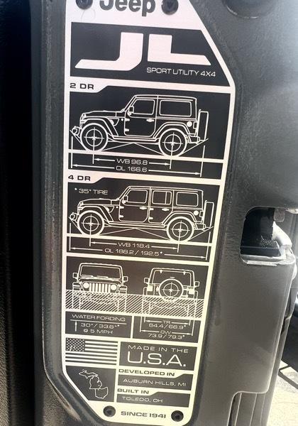 Jeep Wrangler Unlimited Sport 2023