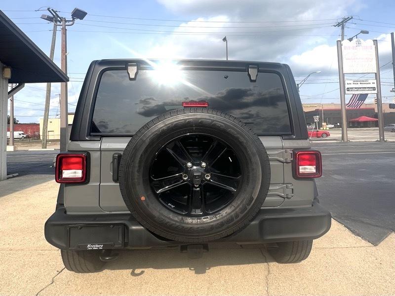 Jeep Wrangler Unlimited Sport 2023