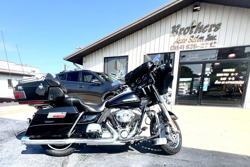 Harley-Davidson FLHTK  2011