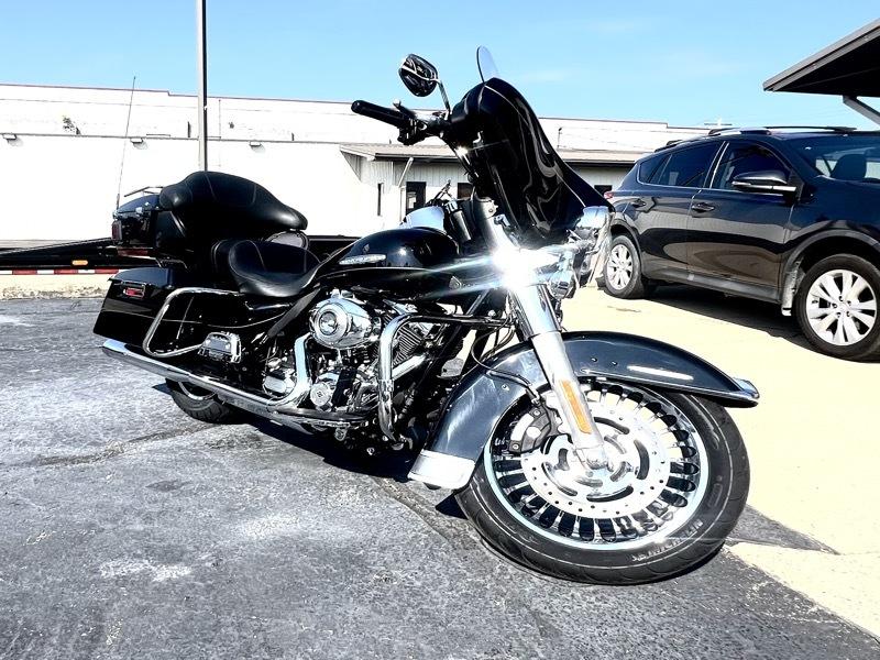 Harley-Davidson FLHTK  2011