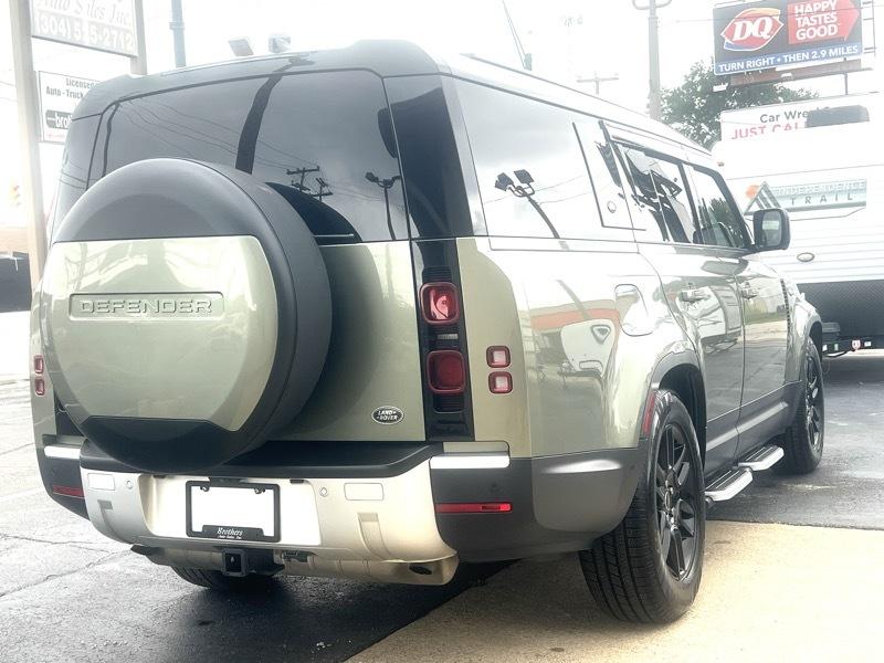 Land Rover Defender 130 S 2023
