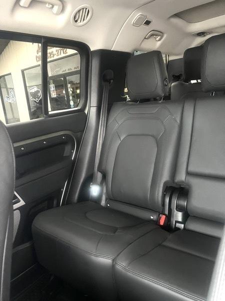 Land Rover Defender 130 S 2023
