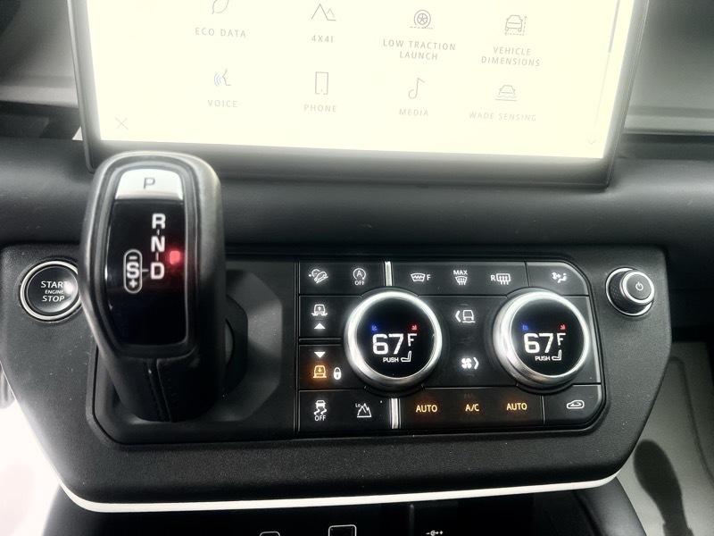Land Rover Defender 130 S 2023