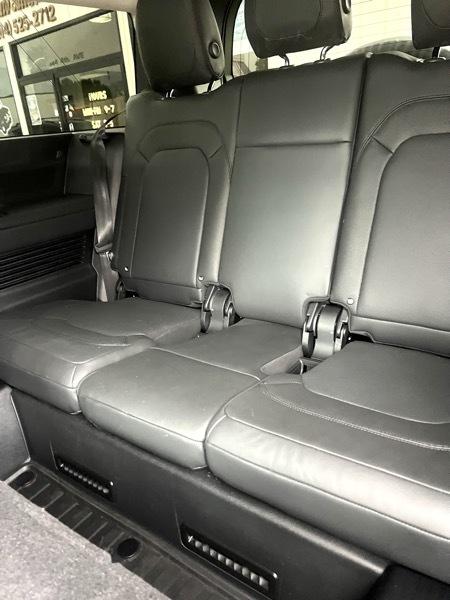 Land Rover Defender 130 S 2023