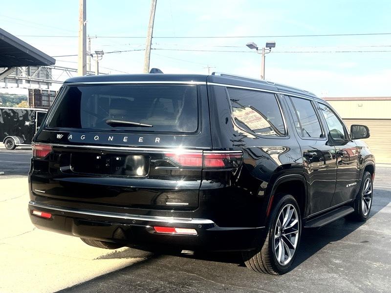 Jeep Wagoneer Series II 4WD 2023