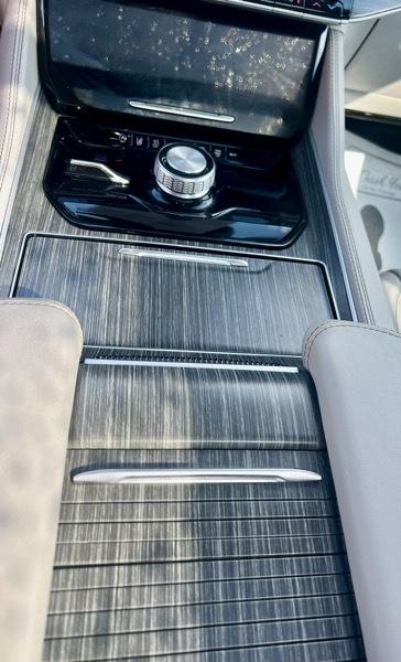 Jeep Wagoneer Series II 4WD 2023