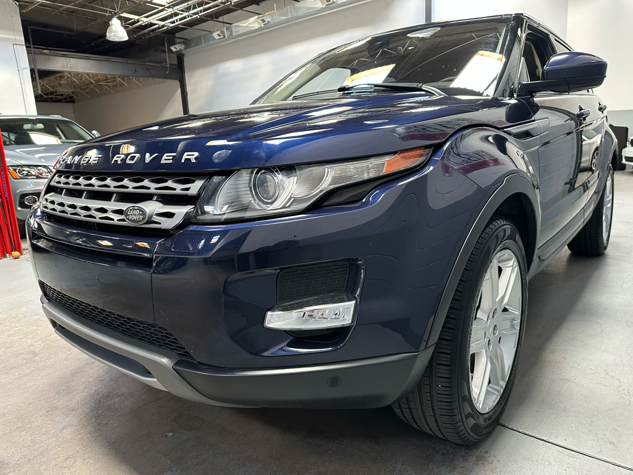 2015 Land Rover Range Rover Evoque Pure Plus photo 6