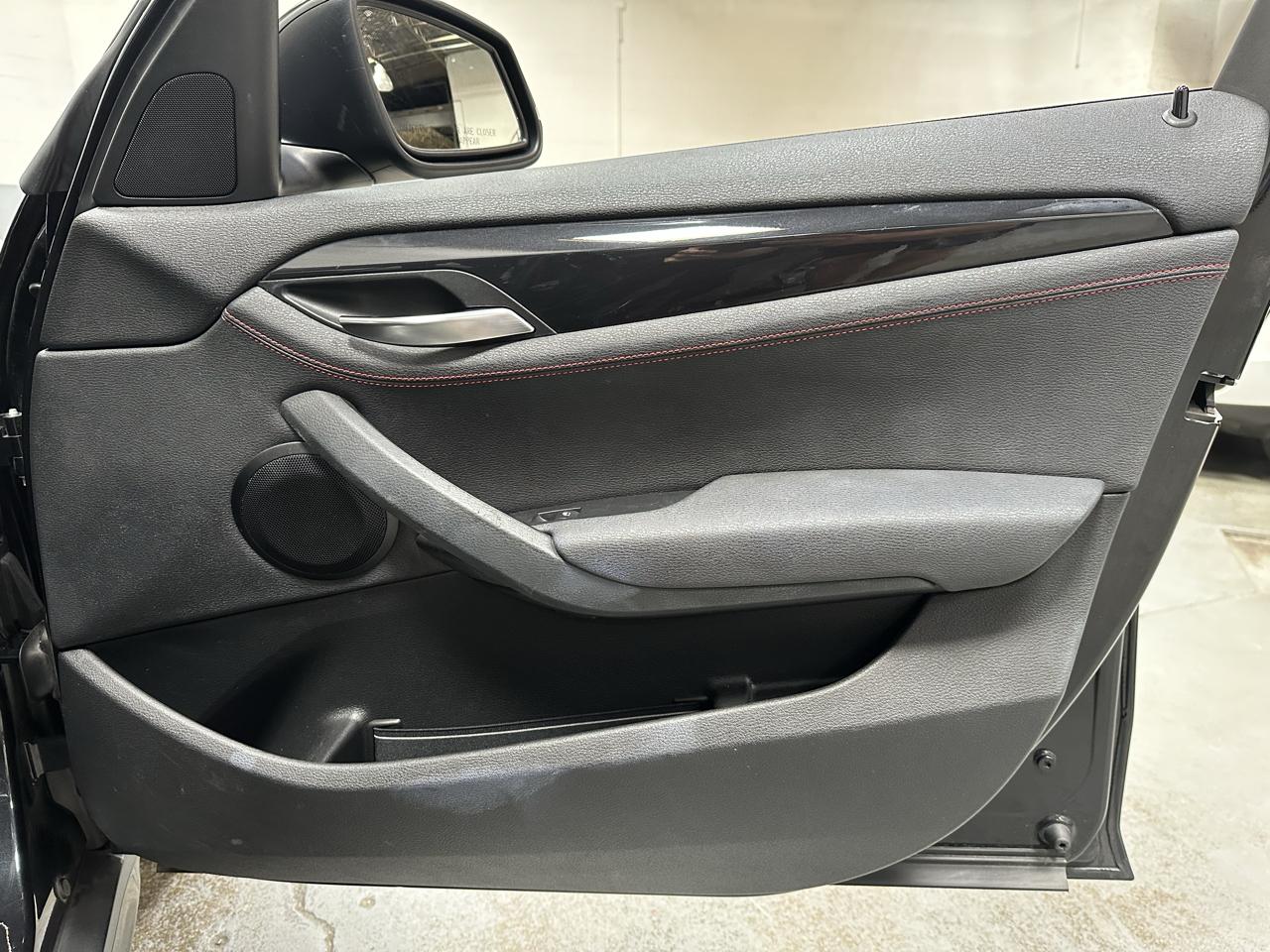 BMW X1 photo 8