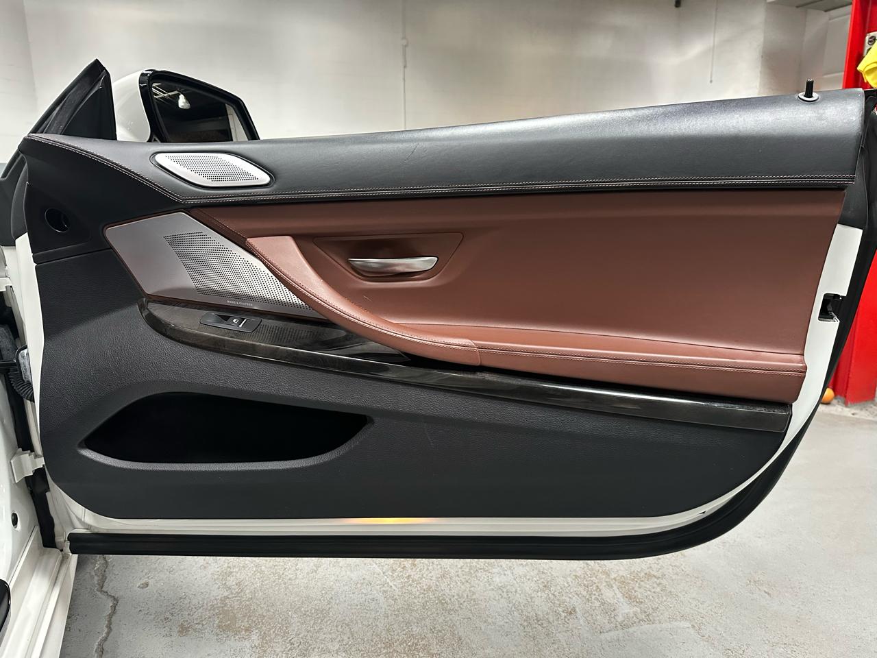 BMW 6-Series 650i xDrive Convertible 2015