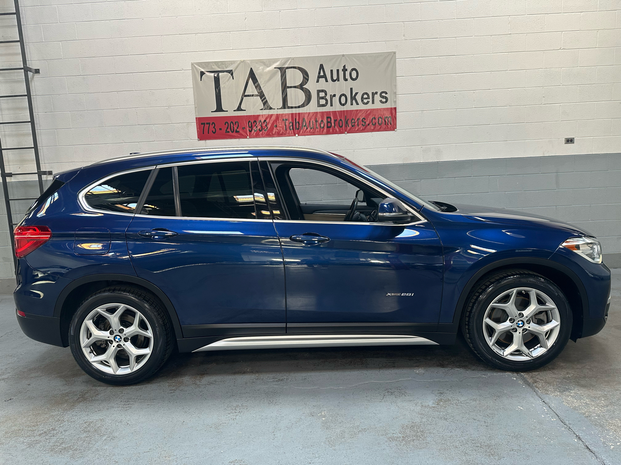 2016 Bmw X1 XDrive28i photo 2