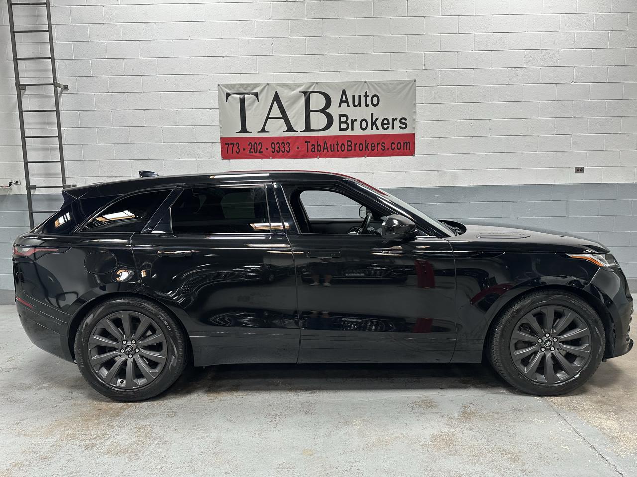 Land Rover Range Rover Velar photo 2