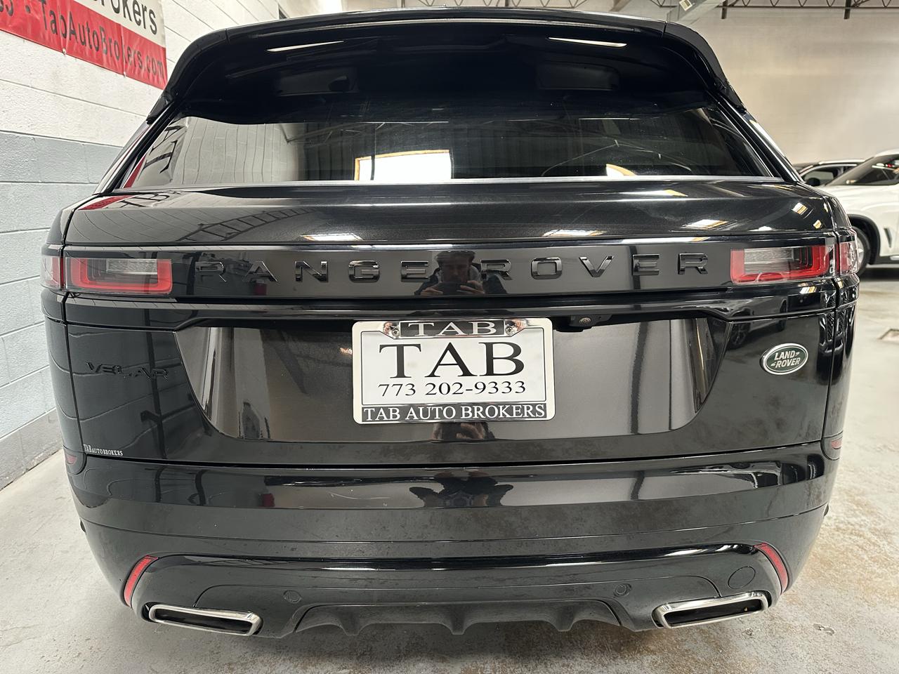 Land Rover Range Rover Velar photo 4