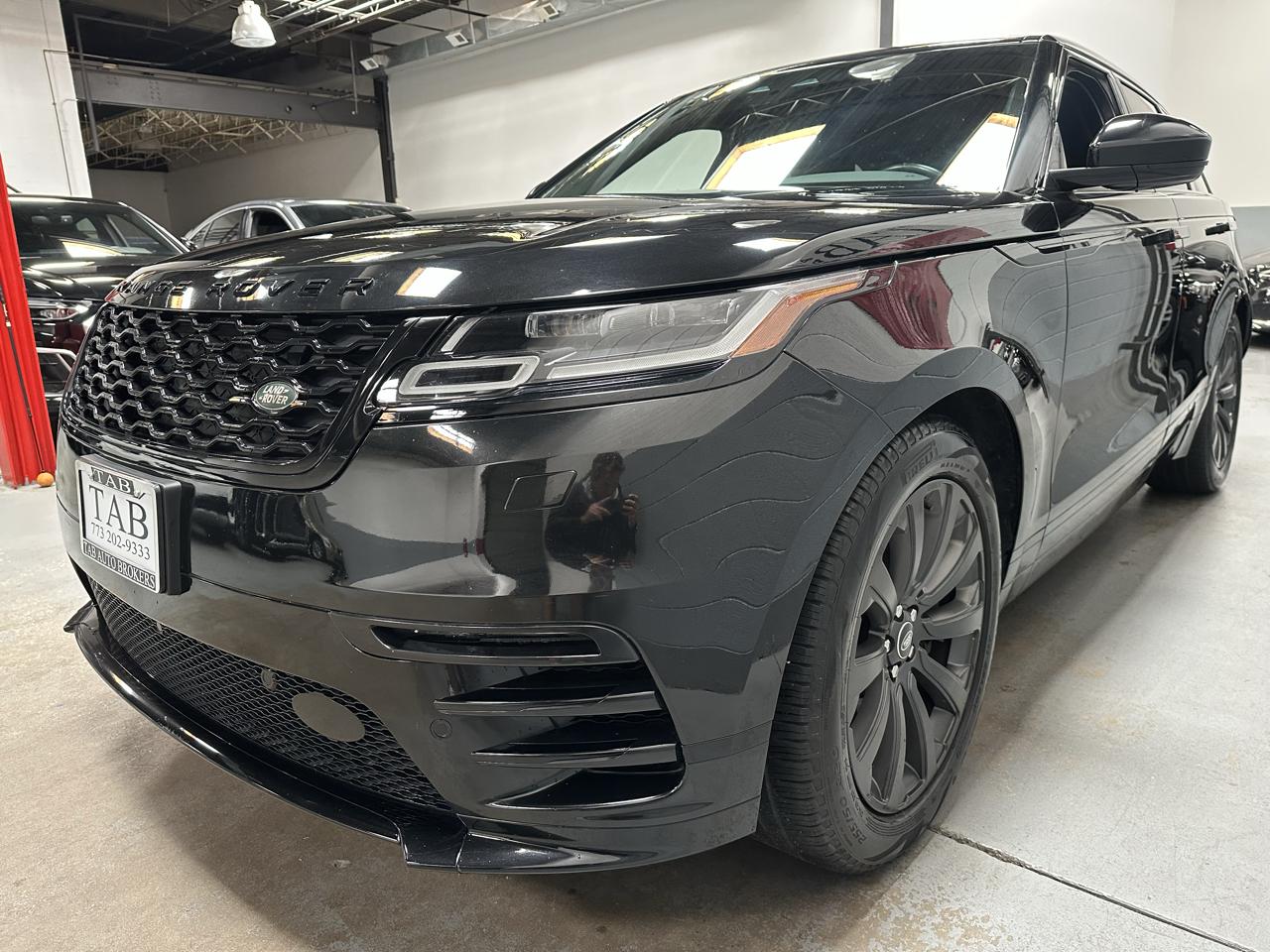 Land Rover Range Rover Velar photo 6