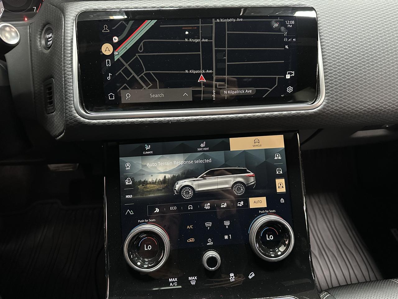 Land Rover Range Rover Velar photo 19