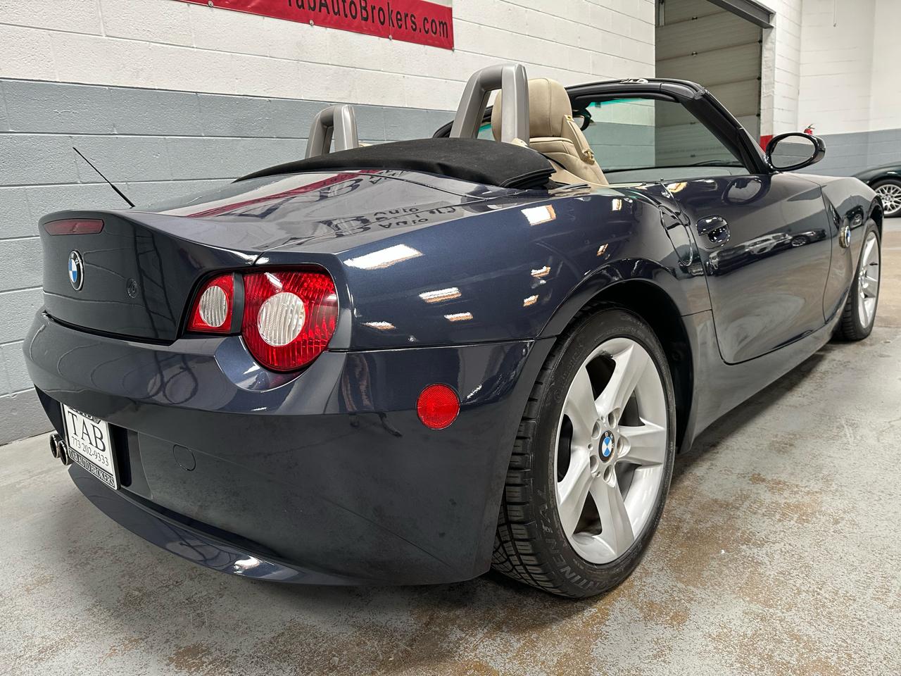 BMW Z4 2dr Roadster 3.0i 2005