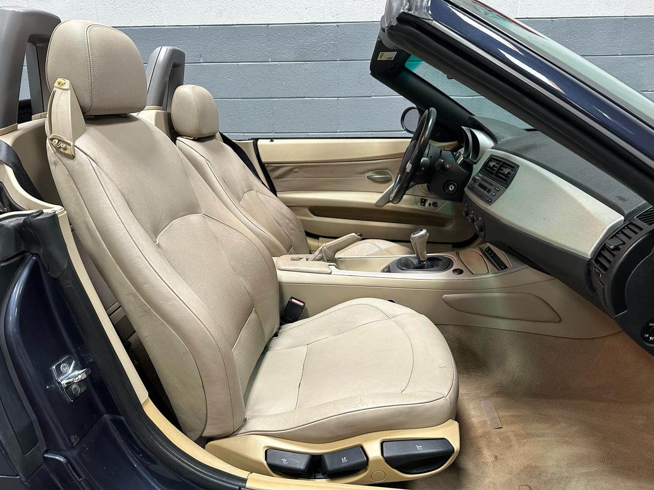 BMW Z4 2dr Roadster 3.0i 2005