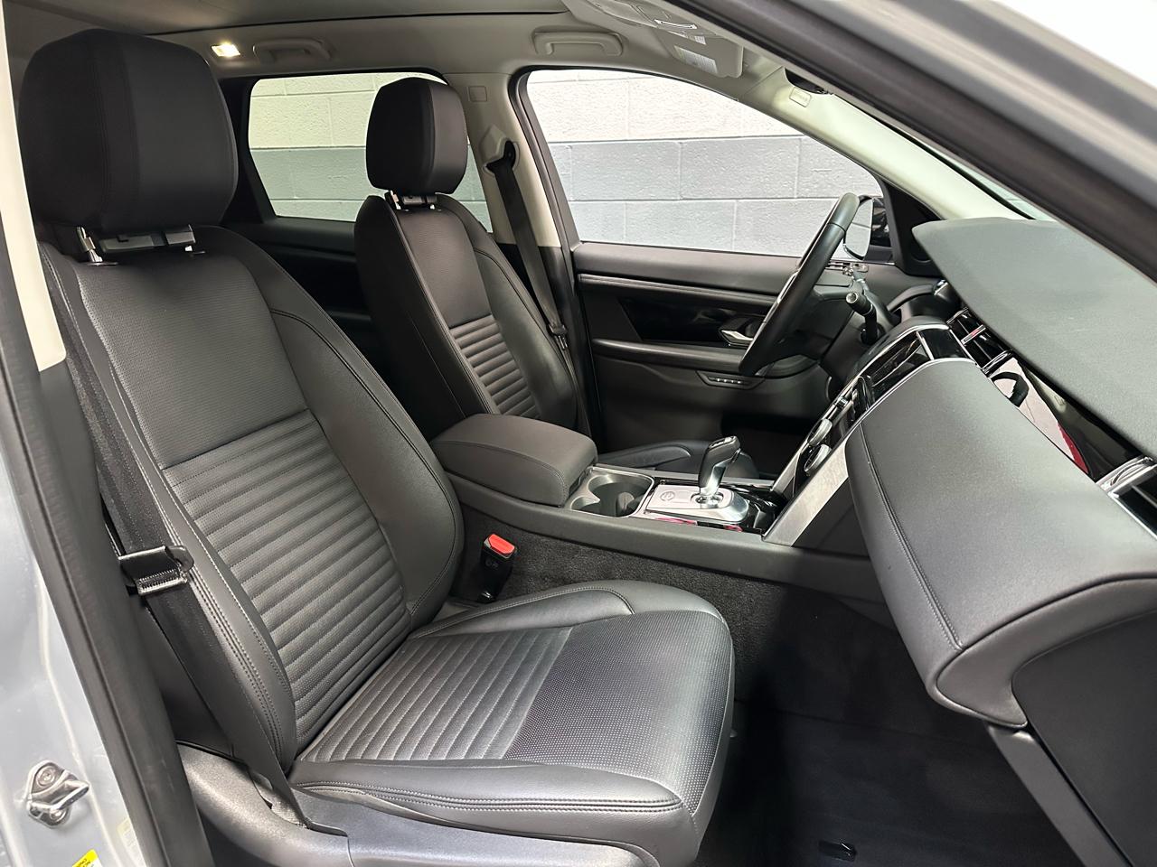 Land Rover Discovery Sport SE 2023