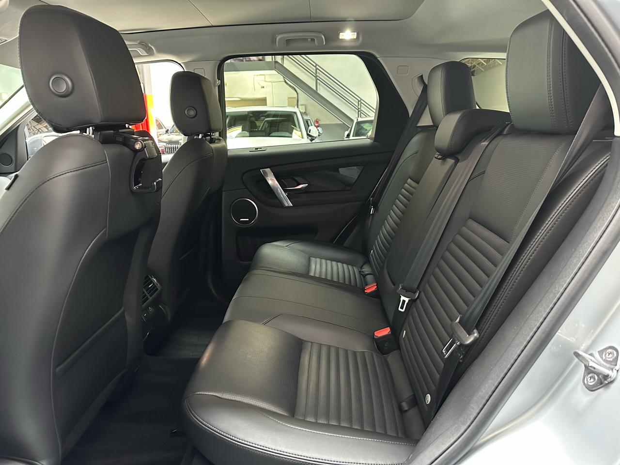 Land Rover Discovery Sport SE 2023