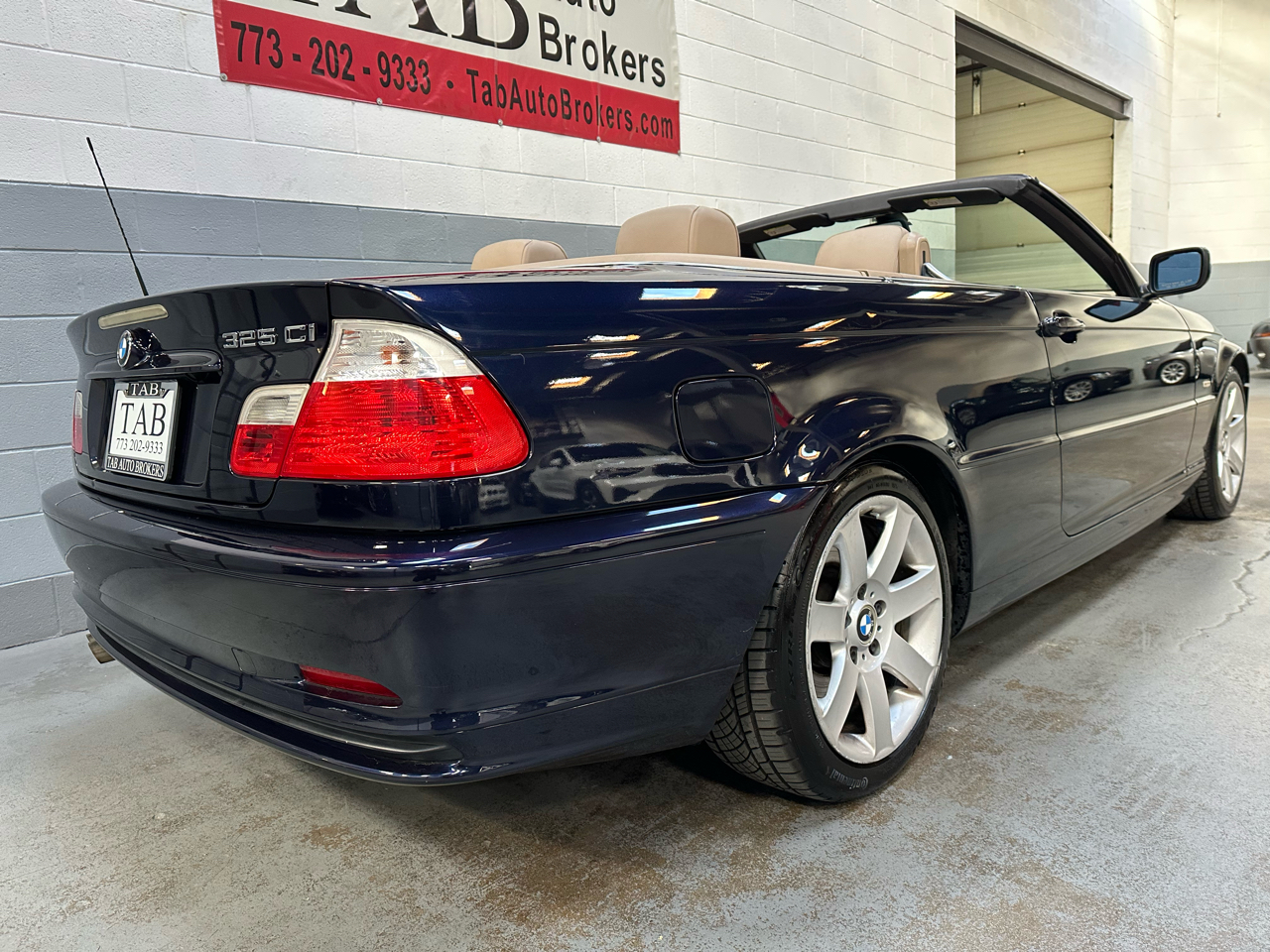 BMW 3 Series 325Ci 2dr Convertible 2003 BMW 3 Series 325Ci 2dr Convertible 2003
