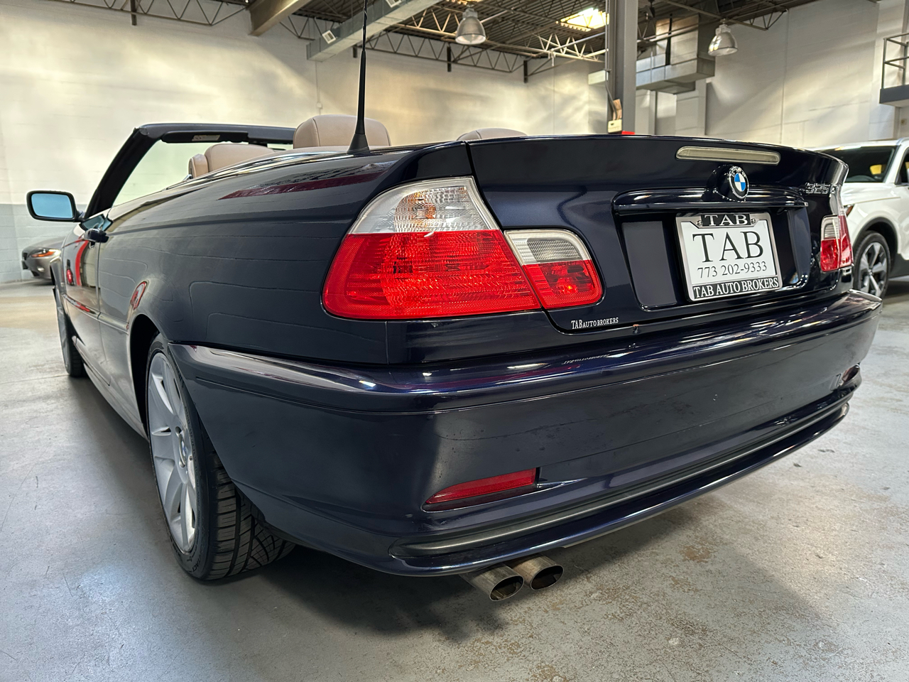 BMW 3 Series 325Ci 2dr Convertible 2003 BMW 3 Series 325Ci 2dr Convertible 2003