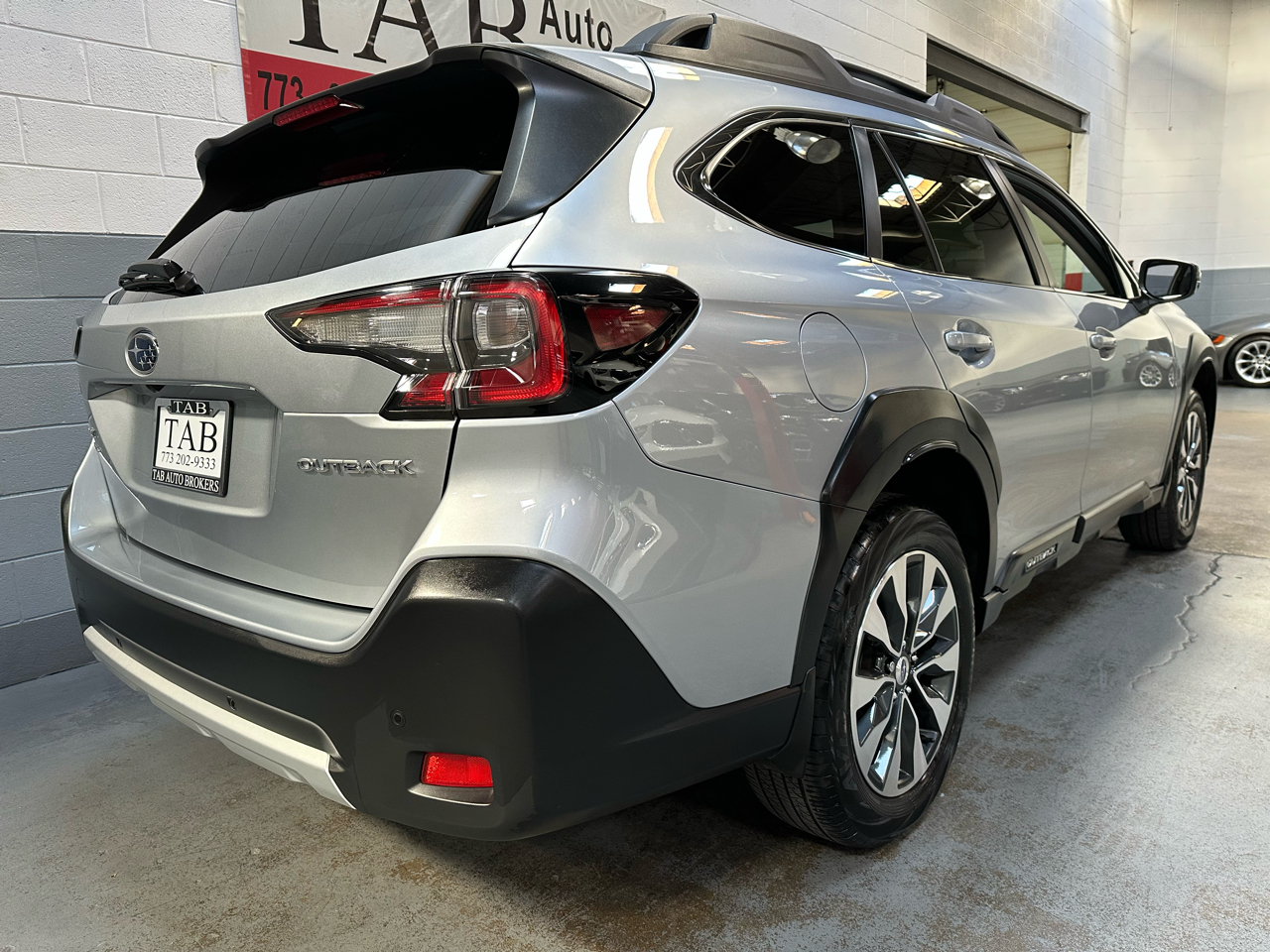 Subaru Outback Limited CVT 2023 Subaru Outback Limited CVT 2023