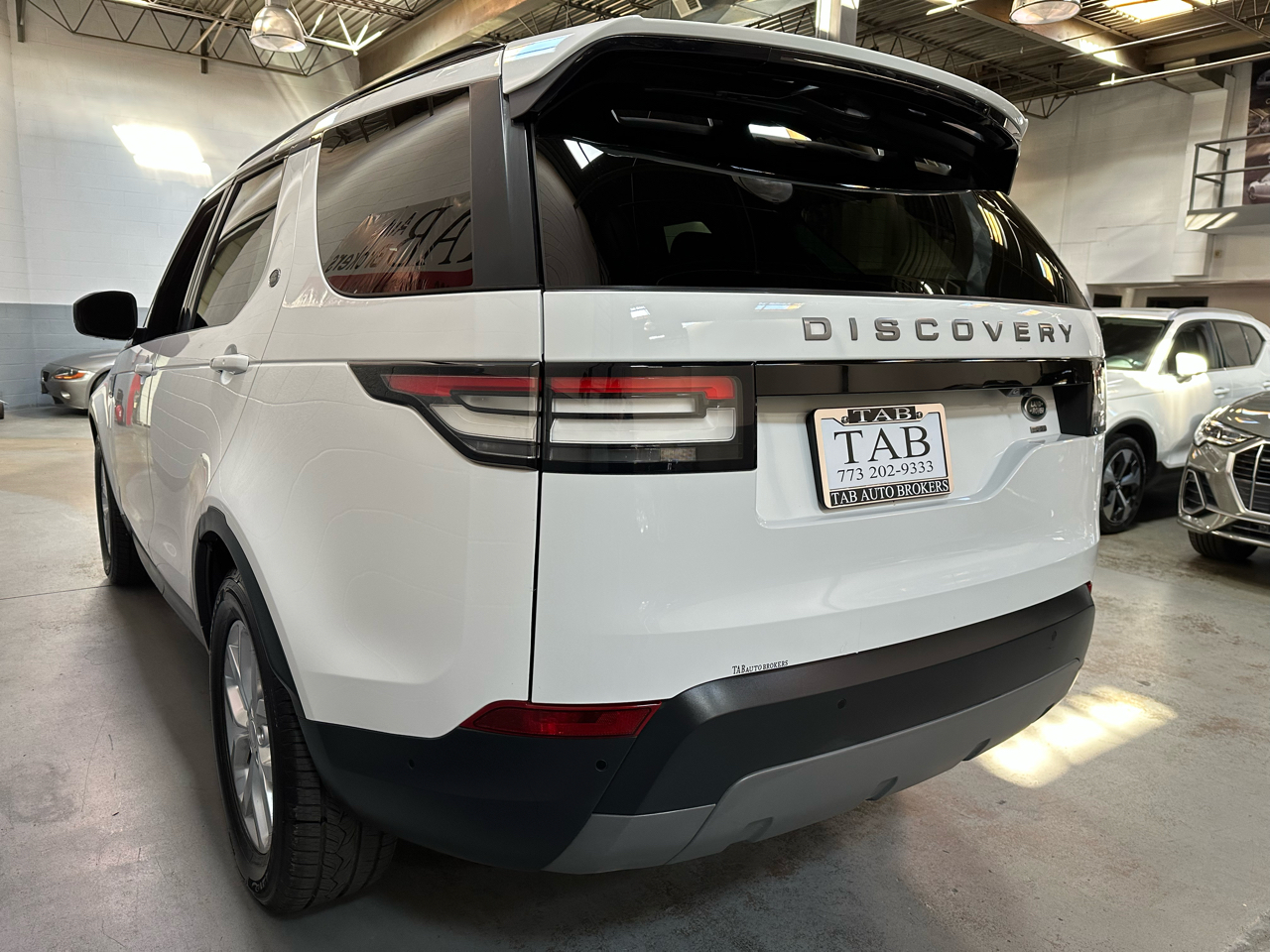 Land Rover Discovery SE V6 Supercharged 2019 Land Rover Discovery SE V6 Supercharged 2019