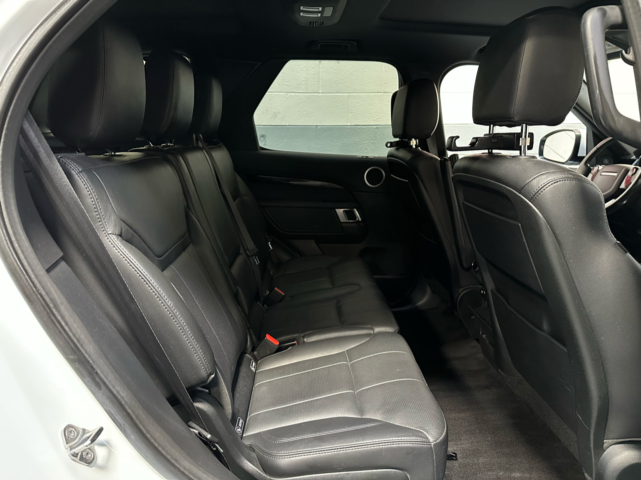 Land Rover Discovery SE V6 Supercharged 2019 Land Rover Discovery SE V6 Supercharged 2019