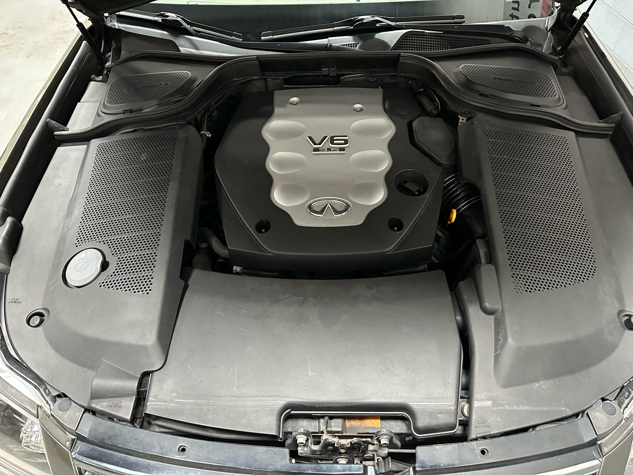 Infiniti M35  2007