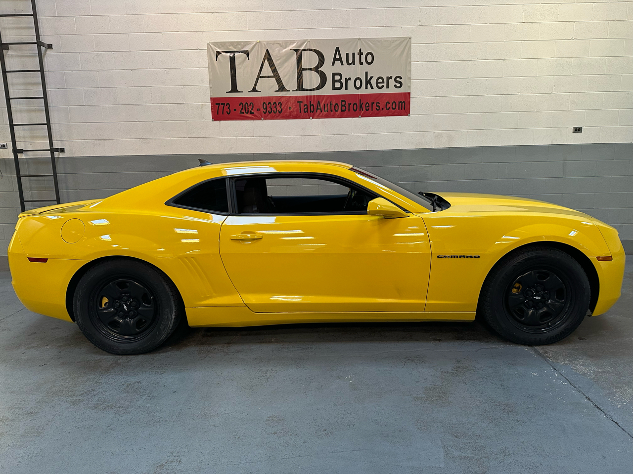 Chevrolet Camaro 2dr Cpe 1LT 2012