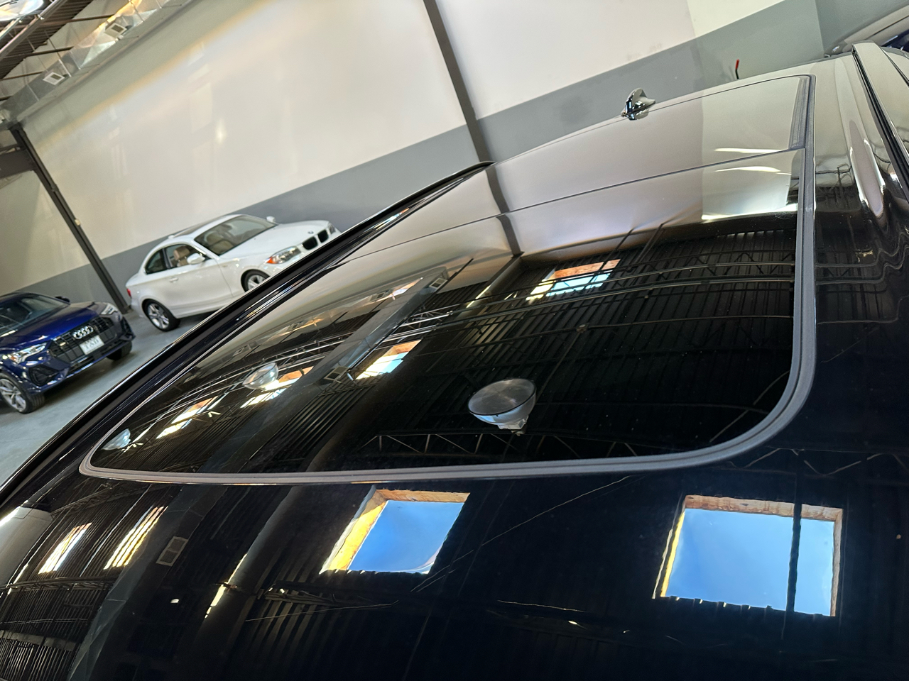 Volvo XC60 B5 AWD Plus Dark Theme 2025