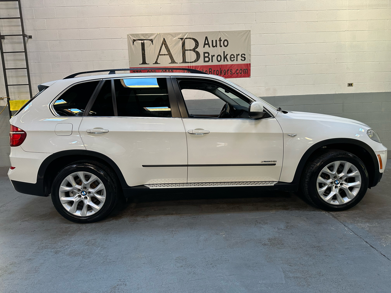 BMW X5 AWD 4dr xDrive35i 2013