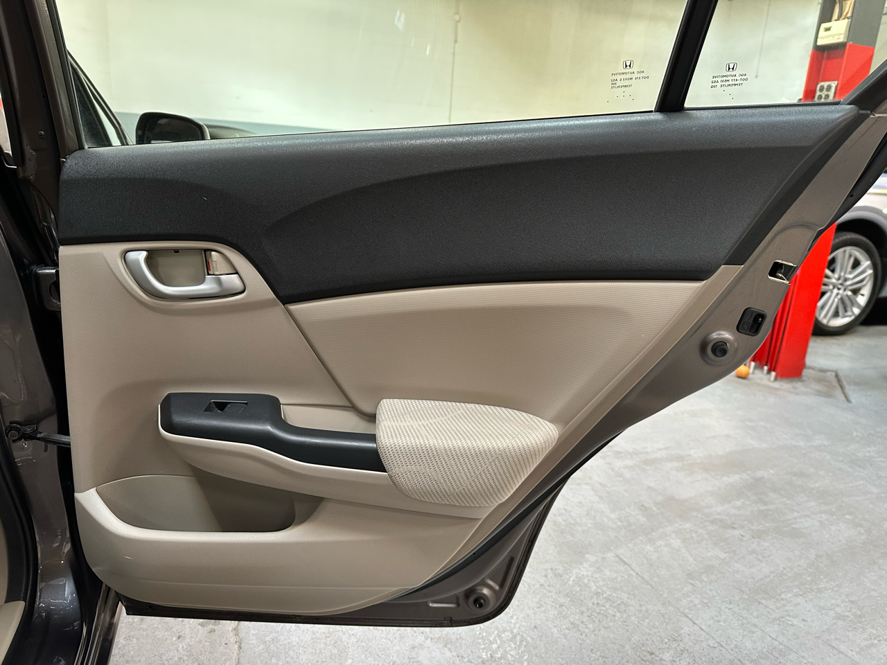 Honda Civic Sdn 4dr Auto LX 2012