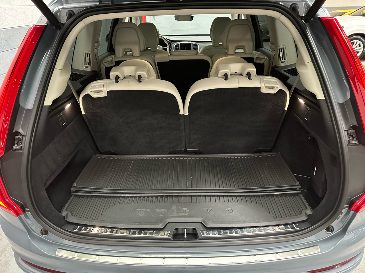 Volvo XC90 B5 AWD Core 7-Seater 2023