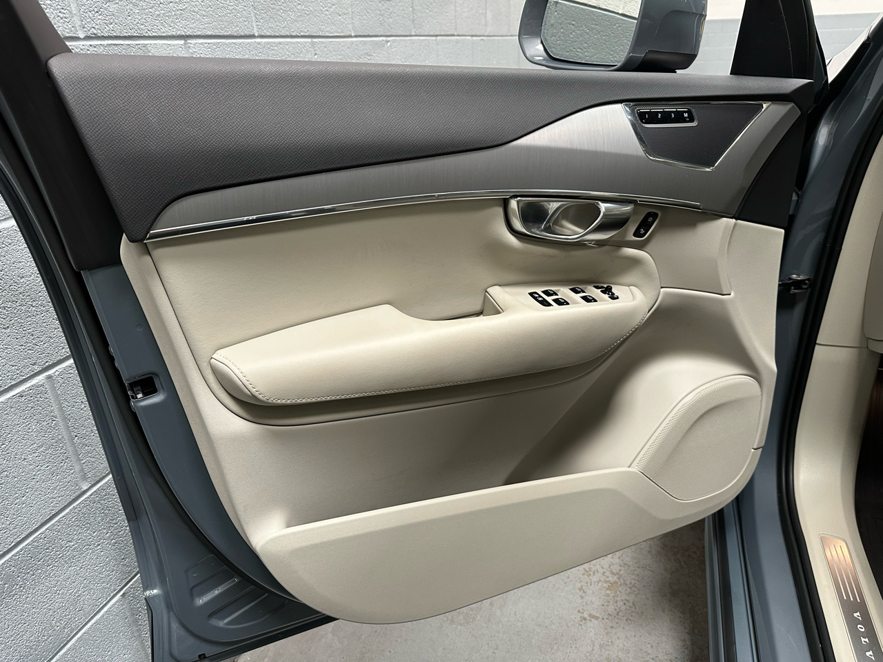 Volvo XC90 B5 AWD Core 7-Seater 2023