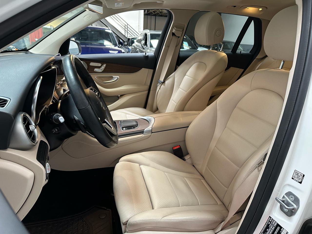 Mercedes-Benz GLC GLC 300 4MATIC SUV 2020