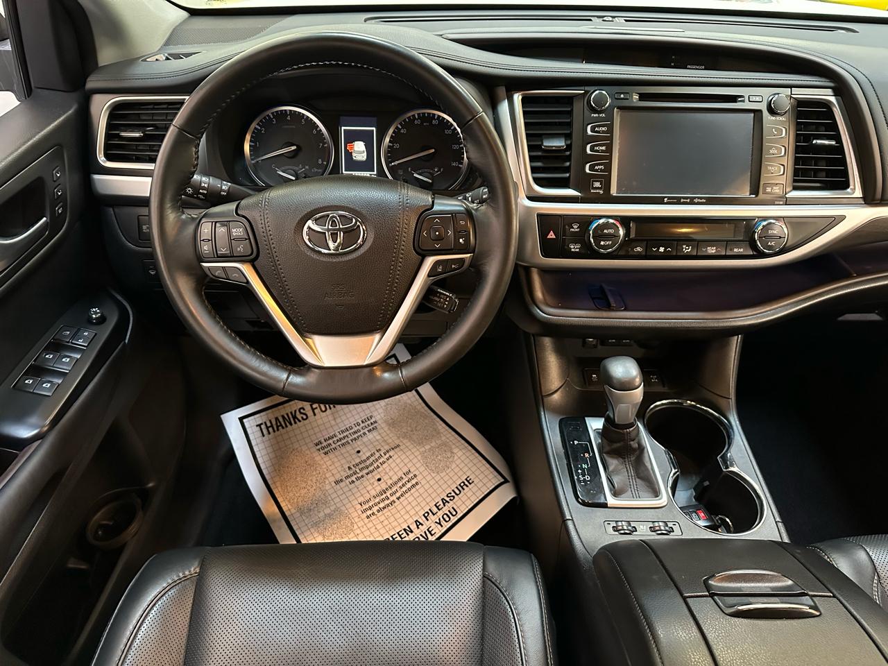 Toyota Highlander Limited V6 4WD 2017