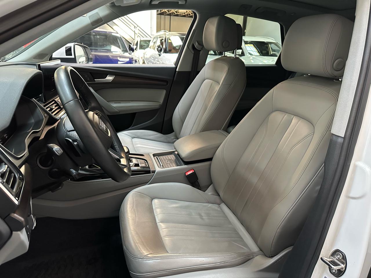 Audi Q5 Premium Plus 45 TFSI quattro 2021