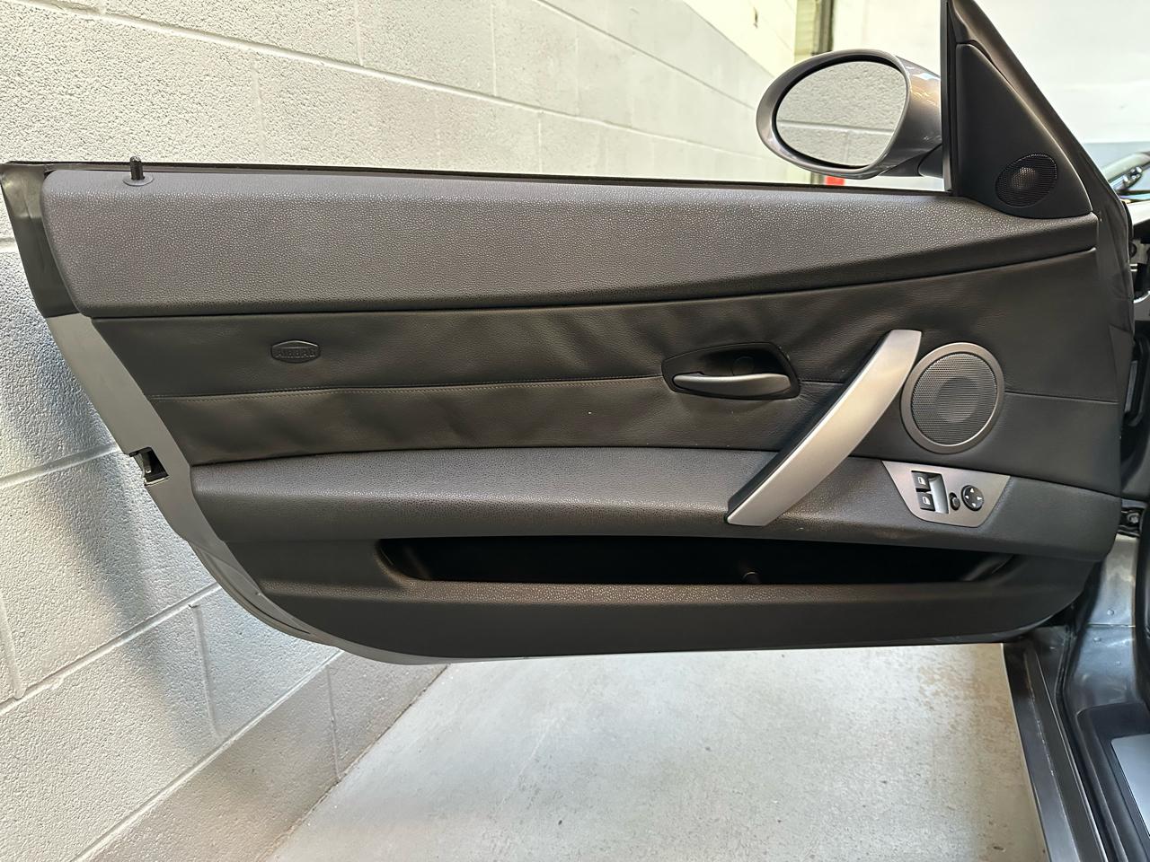 BMW Z4 2dr Roadster 2.5i 2004