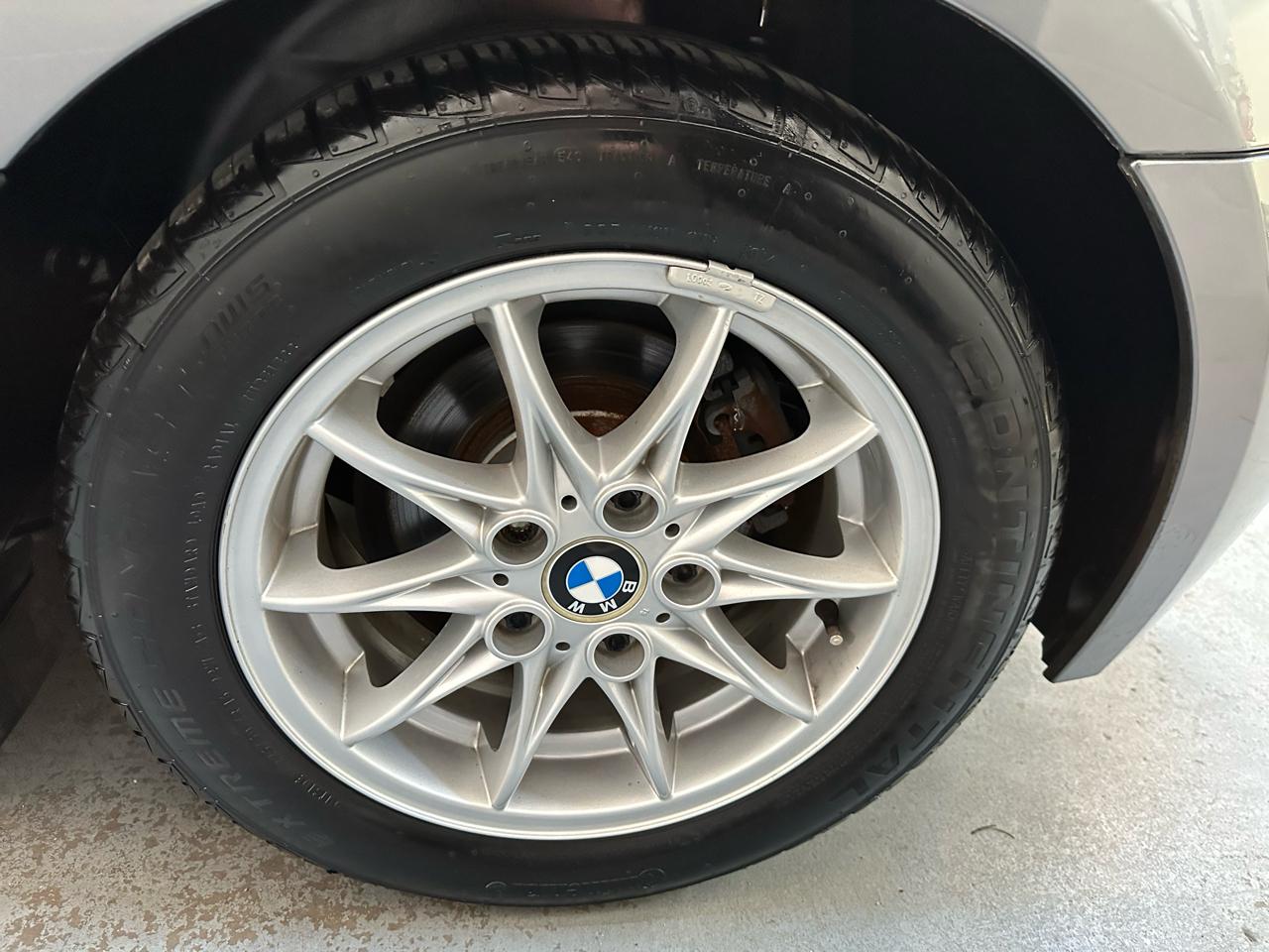 BMW Z4 2dr Roadster 2.5i 2004