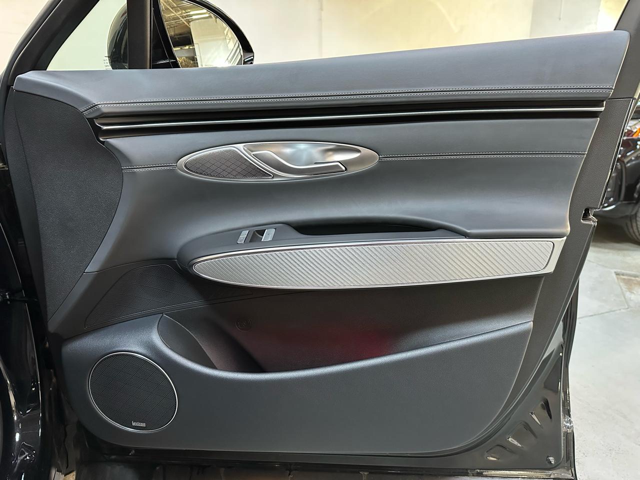 Genesis GV70 2.5T Sport Prestige 2025