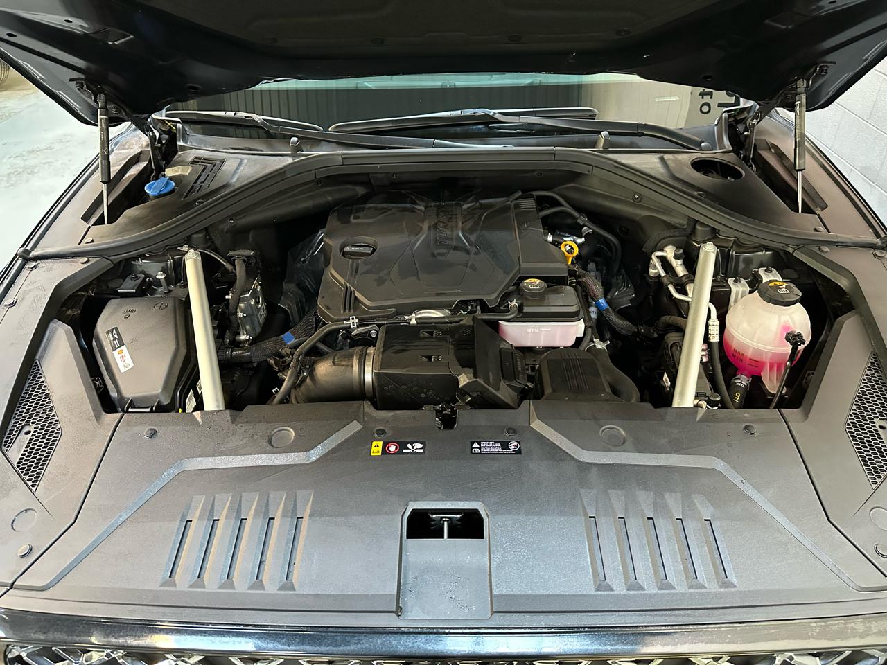 Genesis GV70 2.5T Sport Prestige 2025