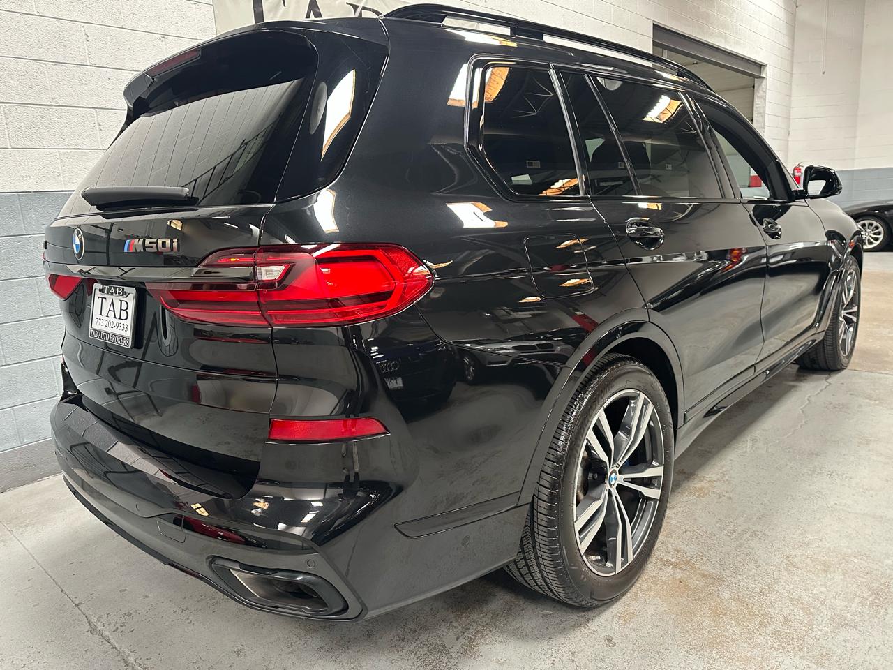 BMW X7 M50i Sports Activity Vehicle 2022