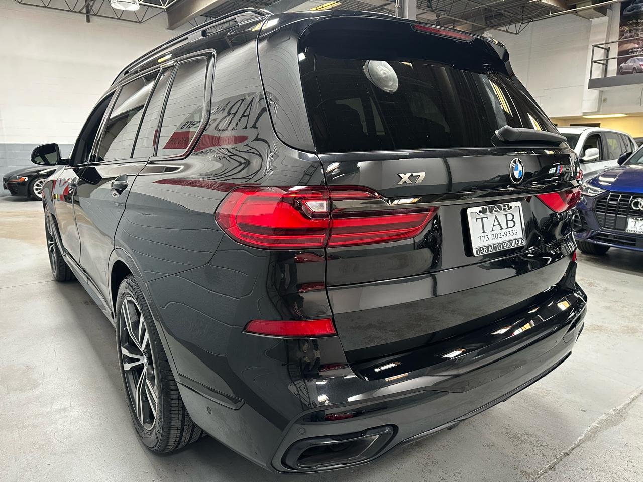 BMW X7 M50i Sports Activity Vehicle 2022