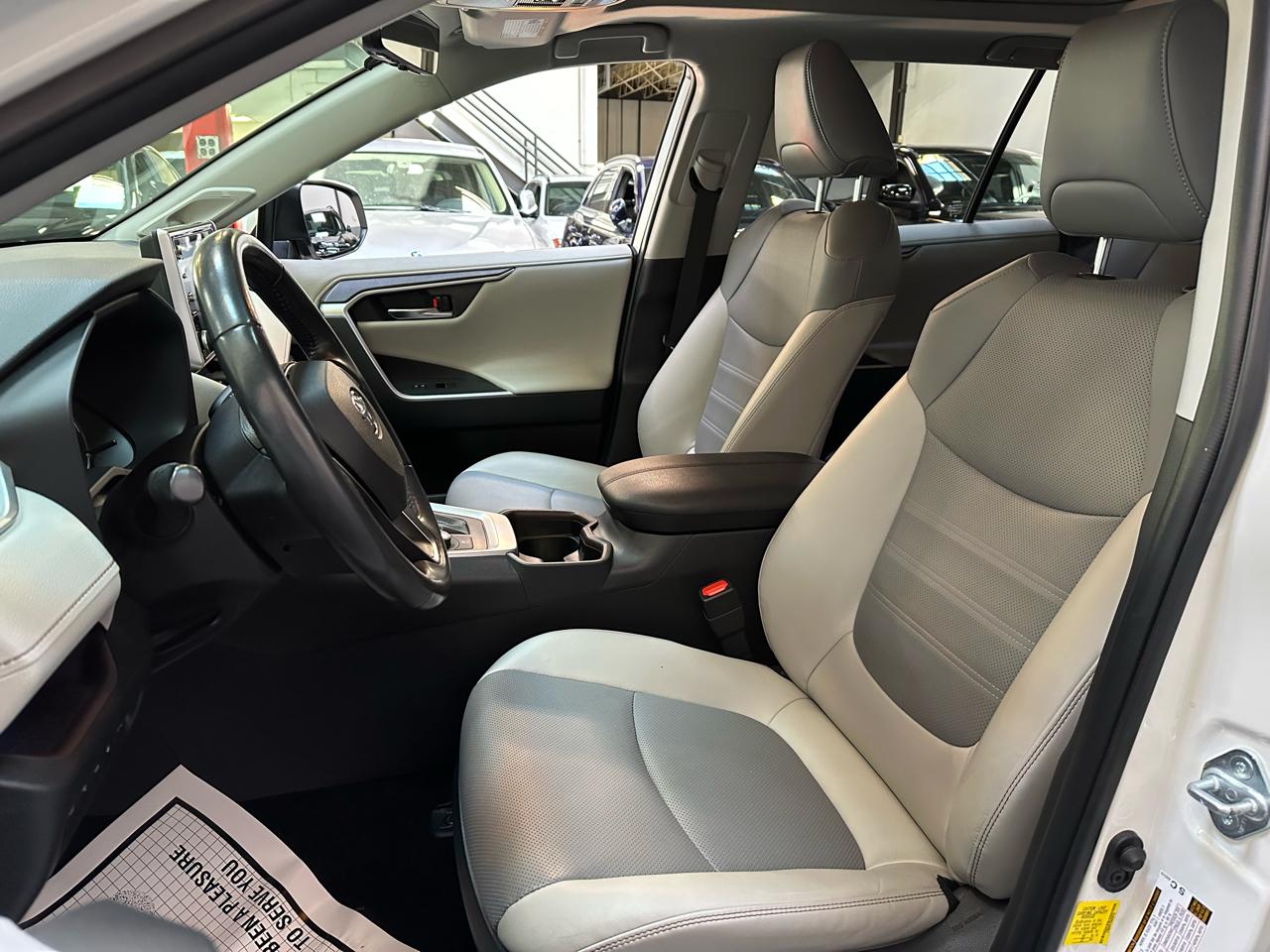 Toyota RAV4 Hybrid Limited AWD (Natl) 2021